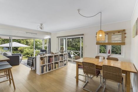 Photo of property in 8 Maygrove Drive, Orewa, 0931