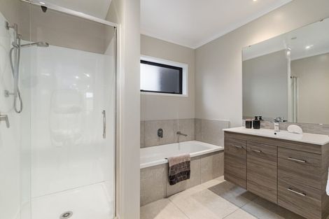 Photo of property in 180 Hobsonville Point Road, Hobsonville, Auckland, 0616