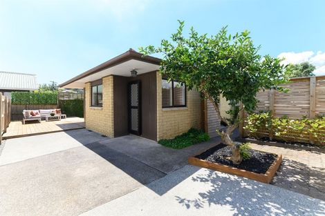 Photo of property in 1/96 Nile Road, Milford, Auckland, 0620