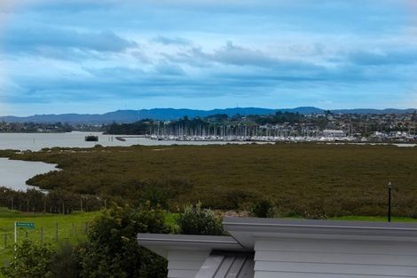 Photo of property in 9 Ngaroma House Drive, Hobsonville, Auckland, 0618