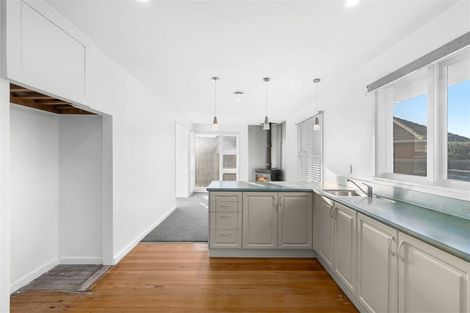 Photo of property in 32 Boston Avenue, Hornby, Christchurch, 8042