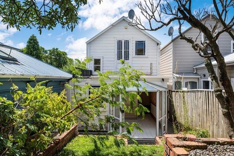 Photo of property in 74 Ellice Street, Mount Victoria, Wellington, 6011