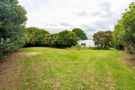 Photo of property in 17 Pyle Road West, One Tree Point, 0118