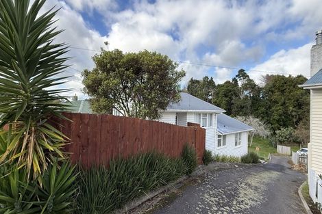 Photo of property in 24 Banks Street, Marfell, New Plymouth, 4310