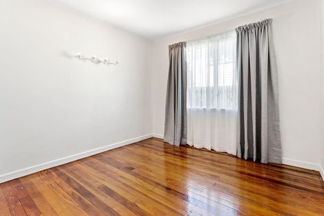 Photo of property in 29 Kokiri Street, Te Atatu South, Auckland, 0610