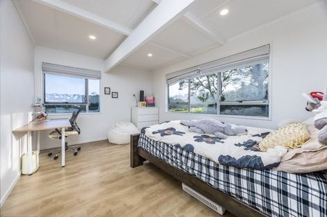Photo of property in 7 Chamberlain Road, Massey, Auckland, 0614