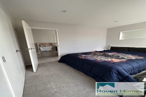 Photo of property in 40a Nui Mana Place, Te Atatu South, Auckland, 0610