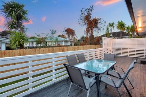 Photo of property in 7 Serjeant Street, Henderson, Auckland, 0612