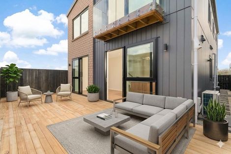 Photo of property in 12 Harbourside Parade, Hobsonville, Auckland, 0616