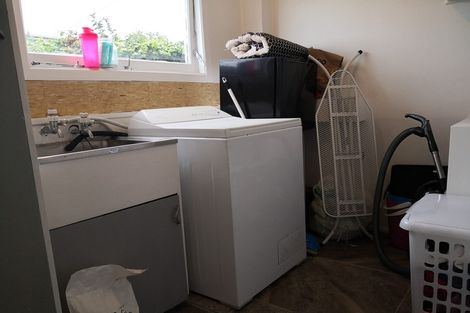 Photo of property in 8 Tye Road, Hillcrest, Auckland, 0627