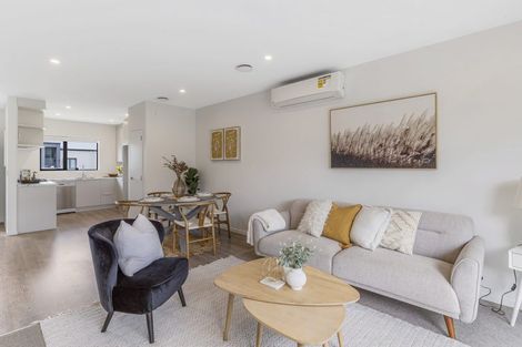 Photo of property in 15 Orona Place, Takanini, 2112