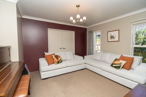 Photo of property in 15 Palliser Drive, Huntington, Hamilton, 3210