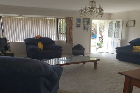 Photo of property in 1/4 Churchill Terrace, Waiuku, 2123