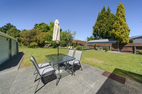 Photo of property in 17 Skerman Street, Marton, 4710