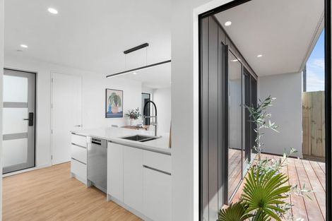 Photo of property in 5 Clarence Street, Addington, Christchurch, 8024
