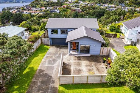 Photo of property in 154 Kahu Road, Paremata, Porirua, 5024