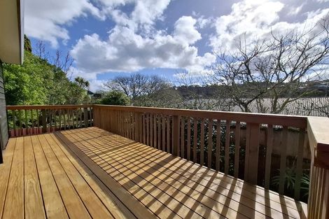 Photo of property in 1a Charnley Grove, Glenfield, Auckland, 0629