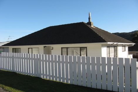 Photo of property in 40 Petrie Street, Wainuiomata, Lower Hutt, 5014