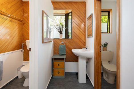 Photo of property in 318 Waikawa Road, Waikawa, Picton, 7220