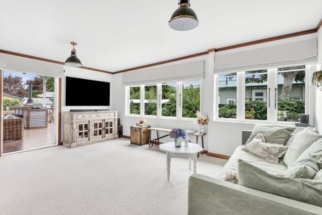 Photo of property in 167 Victoria Street, Cambridge, 3434