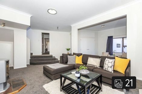 Photo of property in 33 Gilbass Avenue, Hamilton Lake, Hamilton, 3204