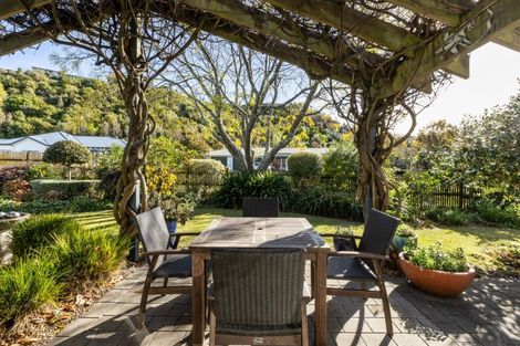 Photo of property in 30 Pukekura Place, Taradale, Napier, 4112