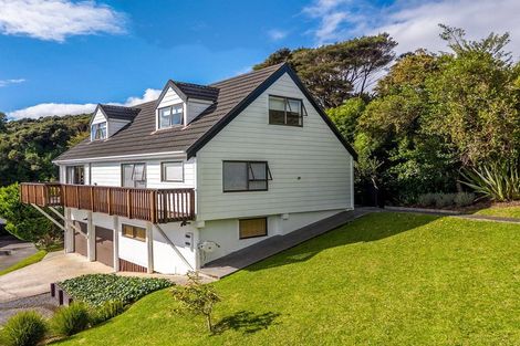 Photo of property in 6 Puketiro Place, Paihia, 0200
