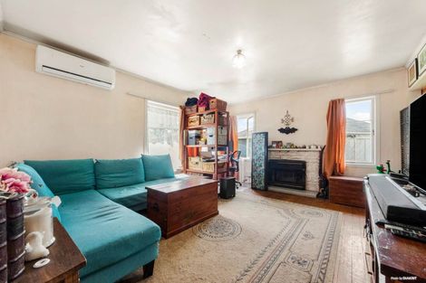Photo of property in 11a Kervil Avenue, Te Atatu Peninsula, Auckland, 0610