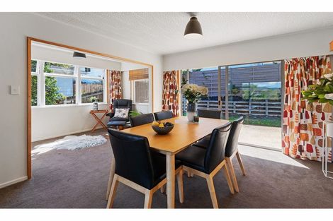 Photo of property in 127 Riverside Drive, Parahaki, Whangarei, 0112