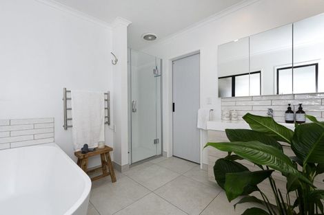 Photo of property in 17 Linklater Avenue, Bellevue, Tauranga, 3110