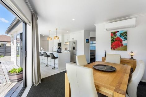 Photo of property in 20 Lillian Place, Orewa, 0931