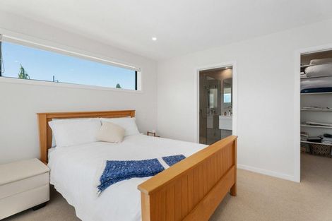 Photo of property in 9 Kirimoko Crescent, Wanaka, 9305