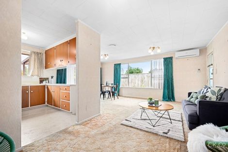 Photo of property in 18f2- Seddon Street, Wallaceville, Upper Hutt, 5018