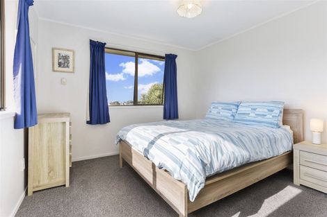 Photo of property in 138 Weatherly Road, Torbay, Auckland, 0630