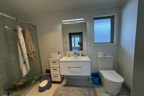 Photo of property in 16 Evergreen Parade, Rosehill, Papakura, 2113