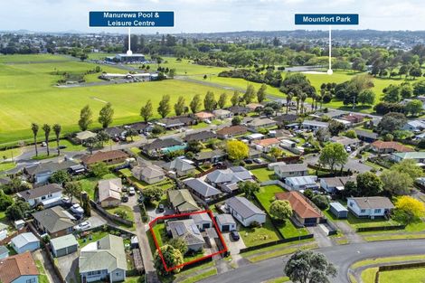 Photo of property in 1/19 Bernina Place, Weymouth, Auckland, 2103