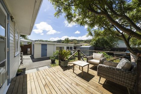 Photo of property in 44 Momona Street, Wainuiomata, Lower Hutt, 5014