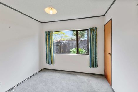 Photo of property in 3 Tukapa Street, Westown, New Plymouth, 4310