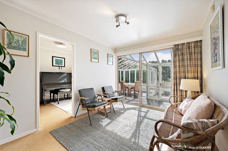 Photo of property in 67 Nicholson Road, Khandallah, Wellington, 6035