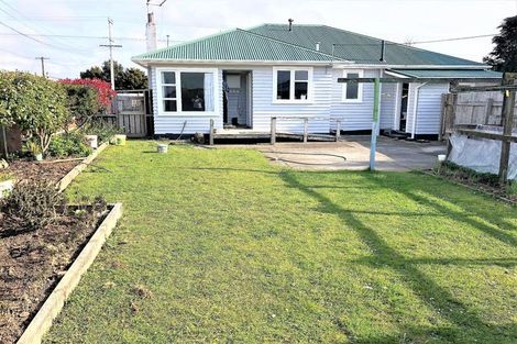 Photo of property in 595 Queen Street East, Levin, 5510