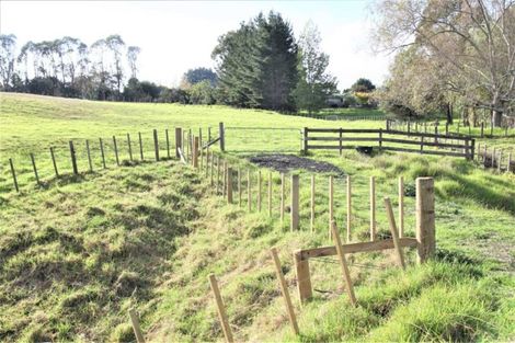 Photo of property in 181 Mangakura Road, Helensville, 0875