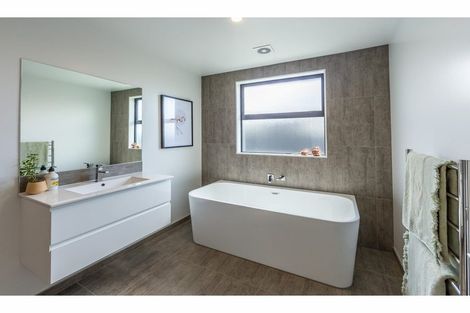 Photo of property in 96 Oaks Drive, Lincoln, 7608