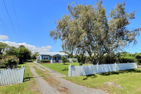 Photo of property in 14 Russell Street, Otane, 4202