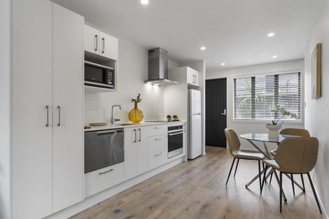 Photo of property in 6/63 Taikata Road, Te Atatu Peninsula, Auckland, 0610