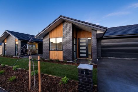 Photo of property in 2 Graeme Cooper Lane, Avonhead, Christchurch, 8042