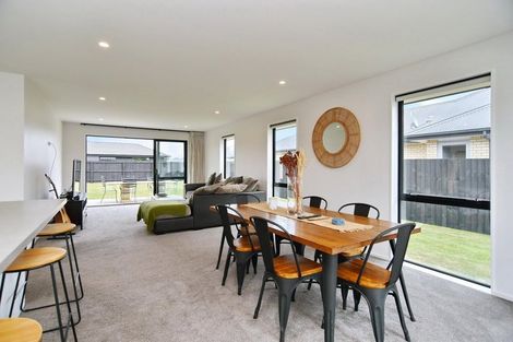 Photo of property in 8 Fearne Drive, Woodend, 7610