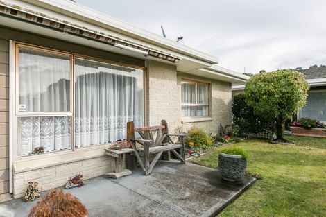 Photo of property in 2/17 Ngarimu Crescent, Taradale, Napier, 4112