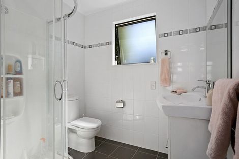 Photo of property in 24 Taylor Street, Cambridge, 3434