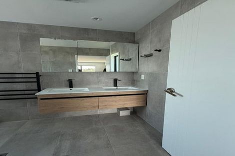 Photo of property in 94a Alton Avenue, Hillcrest, Auckland, 0627