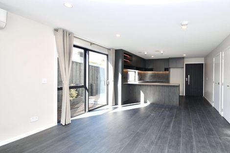 Photo of property in 41a Camelot Place, Glenfield, Auckland, 0629